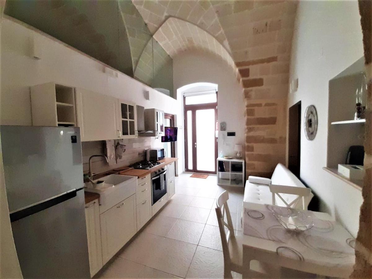 Casa Mima: Locazione Turistica Nel Centro Storico Apartman Brindisi Kültér fotó
