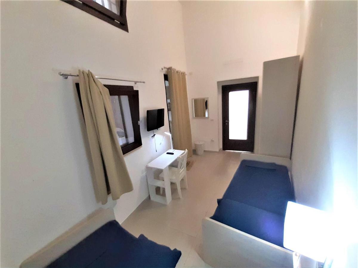 Casa Mima: Locazione Turistica Nel Centro Storico Apartman Brindisi Kültér fotó