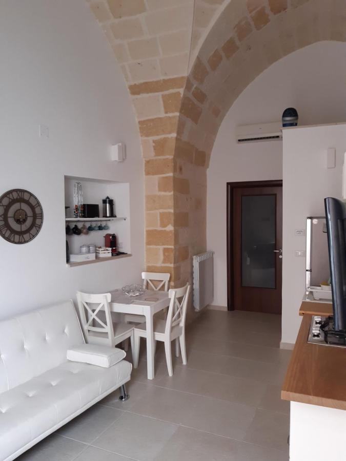 Casa Mima: Locazione Turistica Nel Centro Storico Apartman Brindisi Kültér fotó