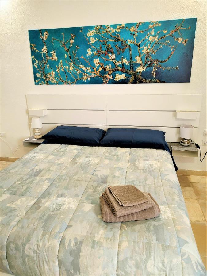 Casa Mima: Locazione Turistica Nel Centro Storico Apartman Brindisi Kültér fotó